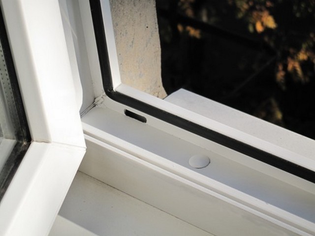 Замена резины на окнах и дверях ПВХ - изображение 1