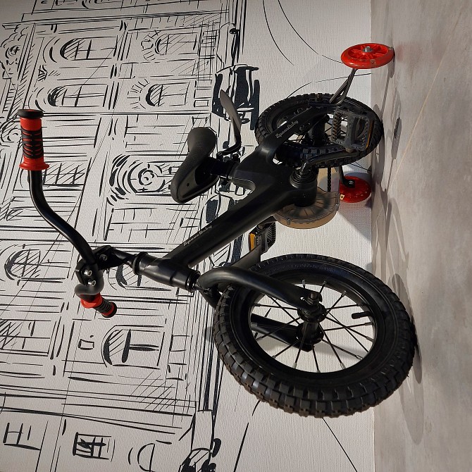 Легкий детский двухколесный велосипед 12" колеса с боковыми колесами. - изображение 1