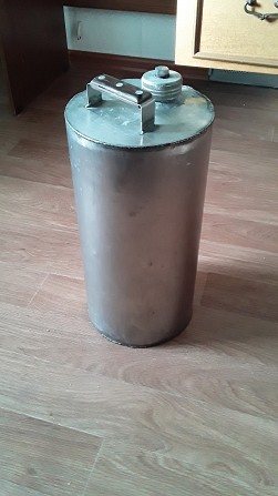 Продам канистру- бочку из нержавейки 15 литров с герметичной крышкой - изображение 1
