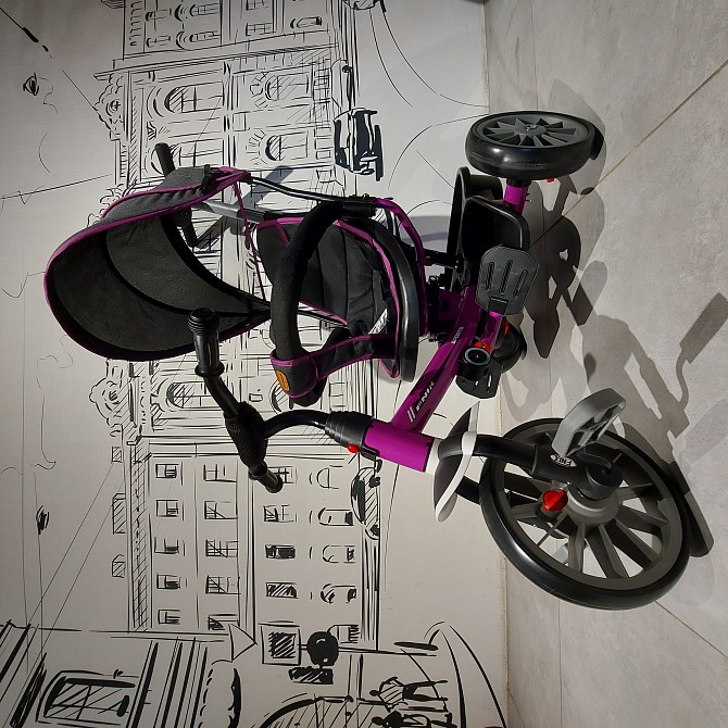 Комфортный детский трехколесный велосипед с капюшоном. Велоколяска - изображение 1
